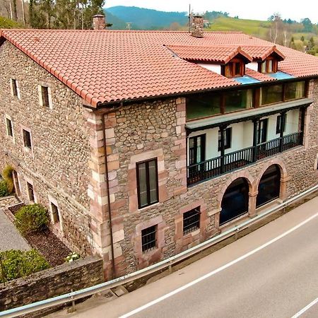Apartamentos Santa Lucia Cabezón de la Sal Extérieur photo