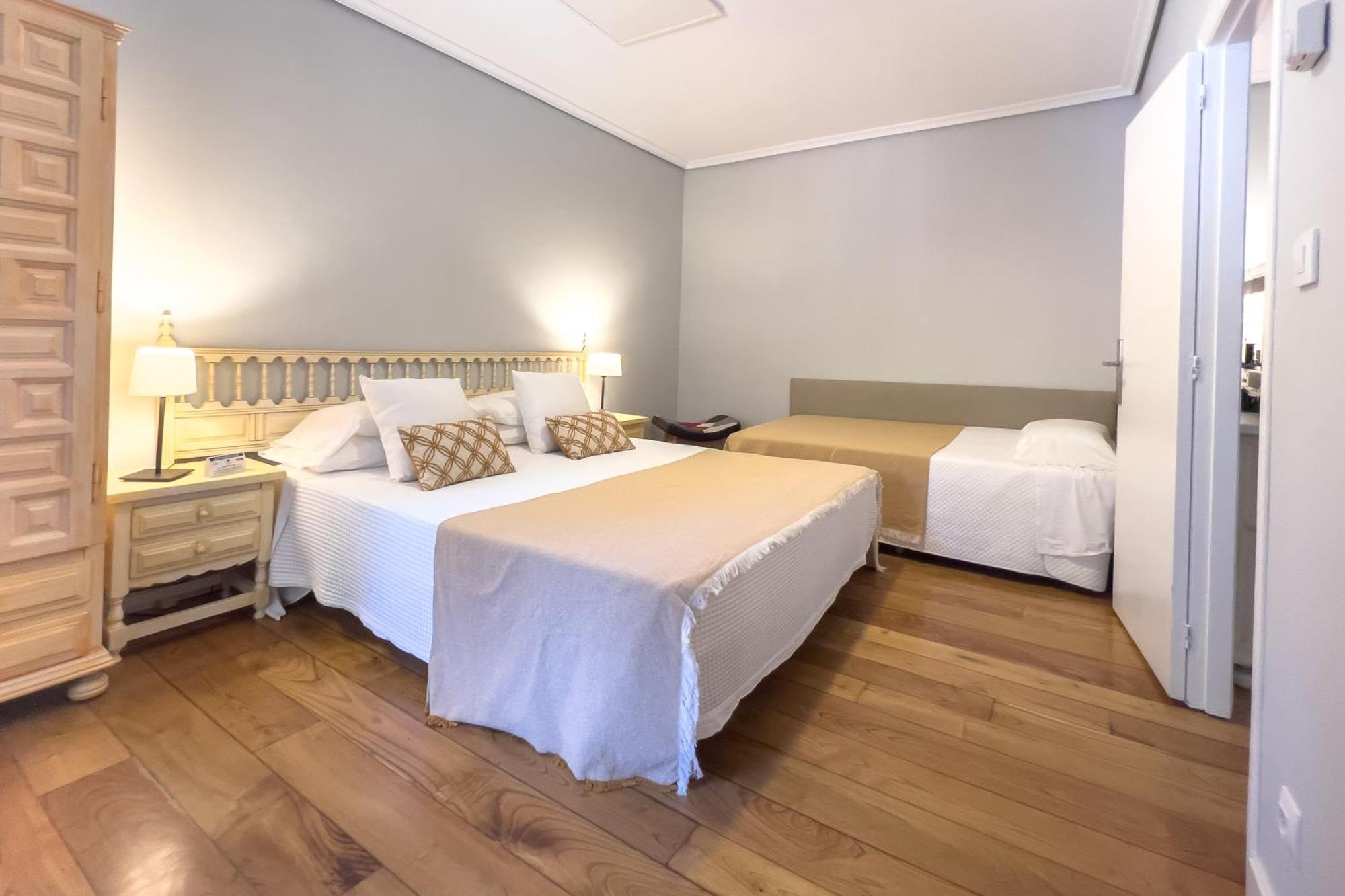 Apartamentos Santa Lucia Cabezón de la Sal Extérieur photo