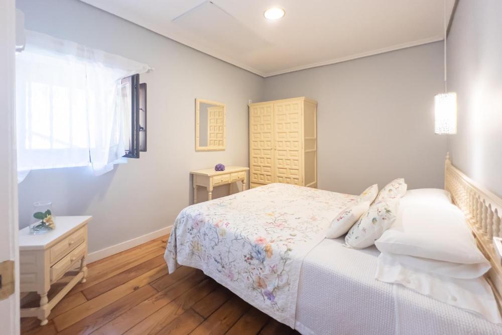 Apartamentos Santa Lucia Cabezón de la Sal Extérieur photo