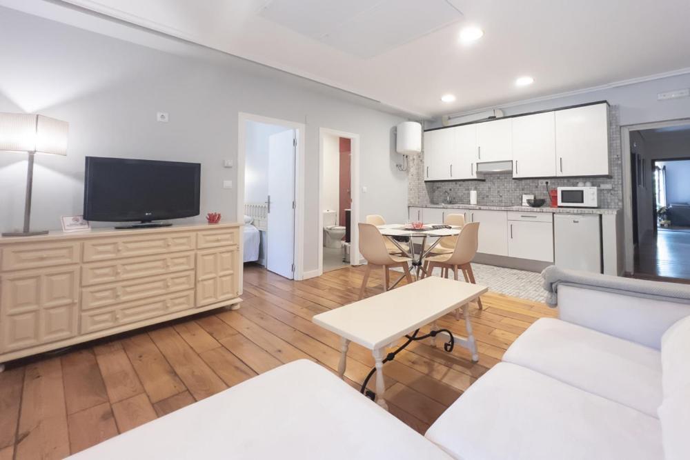 Apartamentos Santa Lucia Cabezón de la Sal Extérieur photo